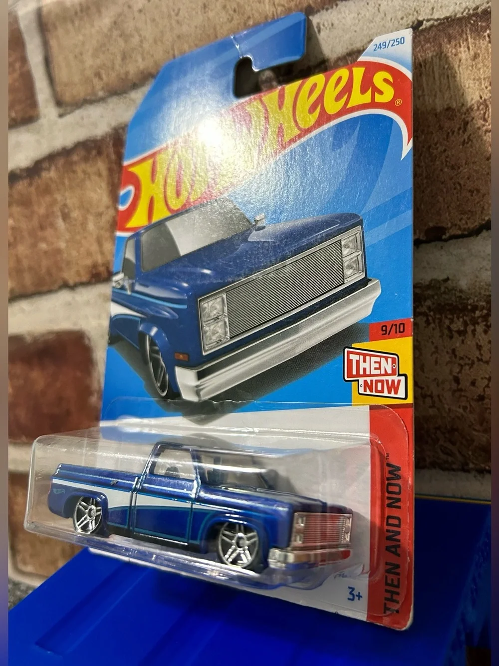Hot Wheels 83 Chevy Silverado